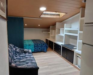 Bedroom of Flat to rent in Burgos Capital