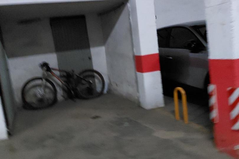 Garatge en venda a Calle Salvador de Madariaga, 10b, Valdepasillas - La Paz - Huerta Rosales, Badajoz - imatge 1 Foto 1 de Garatge en venda a Calle Salvador de Madariaga, 10b, Valdepasillas - La Paz - Huerta Rosales, Badajoz