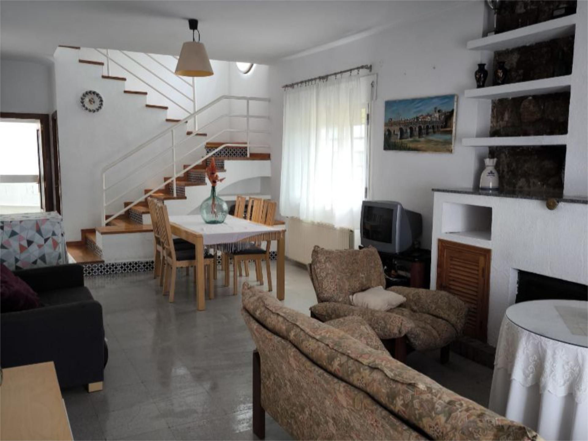 Sala d'estar de Pis en venda en Mérida amb Calefacció, Jardí privat i Traster