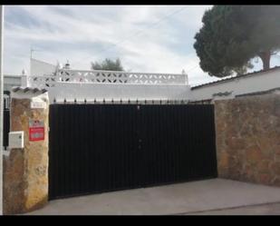 Exterior view of Garage to rent in Escalona