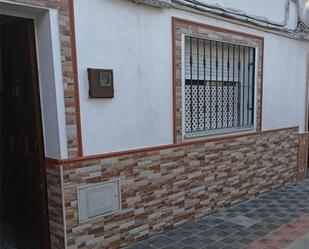 Exterior view of Single-family semi-detached for sale in Dos Hermanas  with Air Conditioner