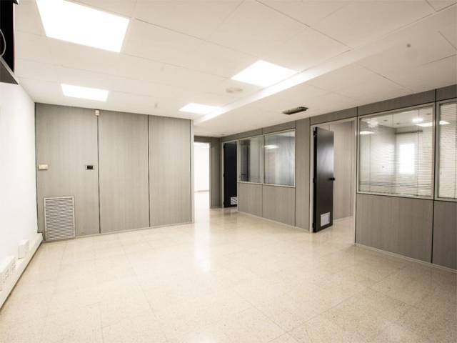 Oficina en Alquiler en Carrer del Ter, 14 en Son Cladera