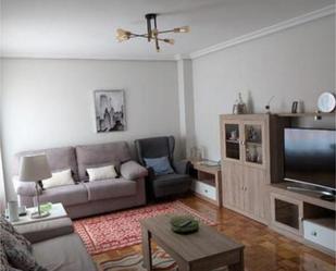 Living room of Apartment to rent in Oviedo   with Heating, Terrace and Furnished