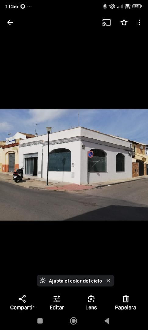 Vista exterior de Local de lloguer en Pilas