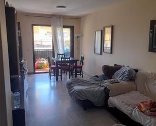 Sala d'estar de Pis per a compartir en Fuengirola amb Jardí privat, Terrassa i Moblat