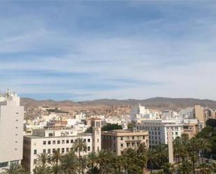 Vista exterior de Pis en venda en  Almería Capital amb Terrassa i Traster
