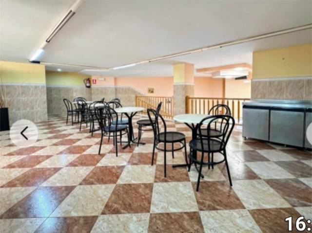 Local comercial en Venta en Carrer de la Mare Vedruna, 10 en Parque Geólogo José Royo Gómez