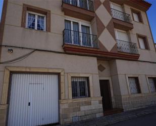 Vista exterior de Casa adosada en venda en Carboneras de Guadazaón amb Calefacció i Balcó