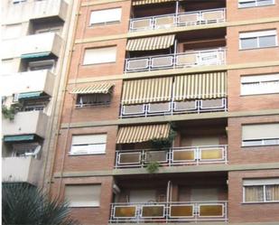 Vista exterior de Pis de lloguer en  Valencia Capital amb Parquet, Moblat i Balcó