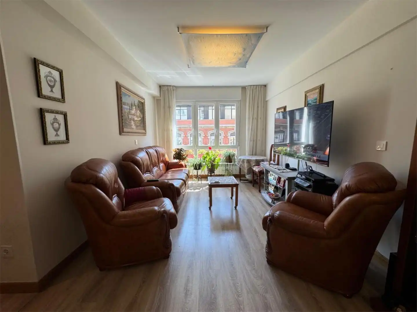 Flat for sale in Ramiro de Maeztu Kalea, 17, Lovaina Living room of Flat for sale in Vitoria - Gasteiz
