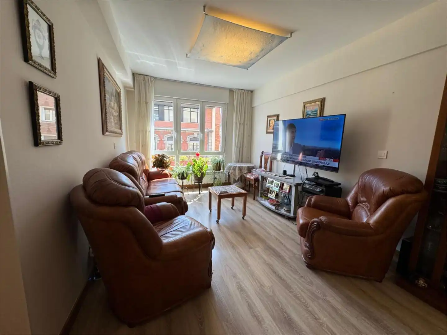 Flat for sale in Ramiro de Maeztu Kalea, 17, Lovaina Living room of Flat for sale in Vitoria - Gasteiz