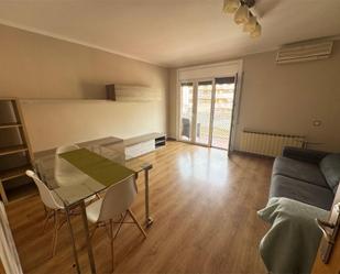 Bedroom of Flat to rent in Manresa  with Air Conditioner, Heating and Parquet flooring