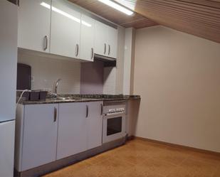 Cuina de Apartament de lloguer en Vigo  amb Traster