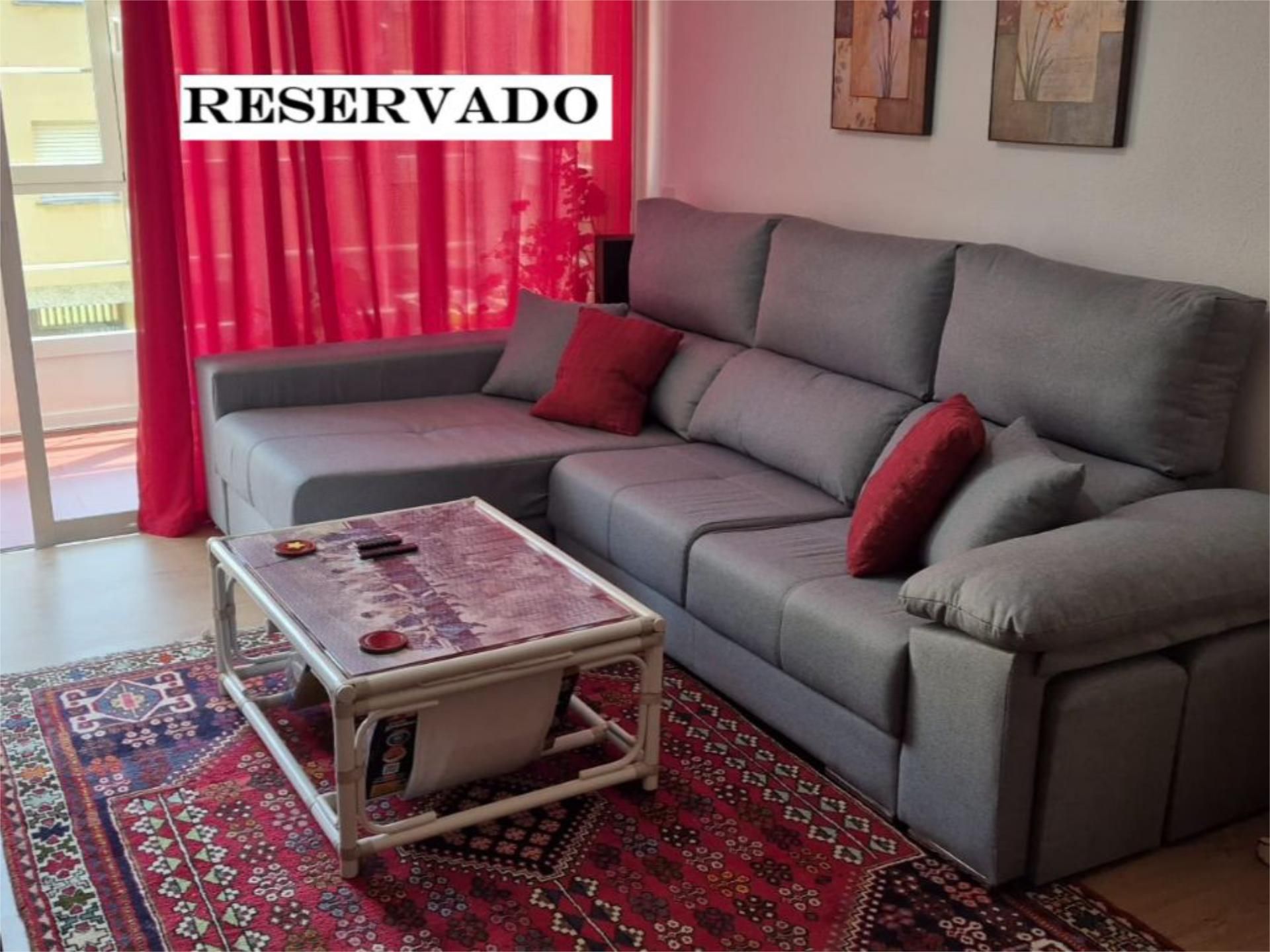 Sala d'estar de Pis en venda en Cervo amb Terrassa, Moblat i Aparcament comunitari
