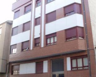 Vista exterior de Pis de lloguer en La Roda amb Calefacció, Traster i Moblat
