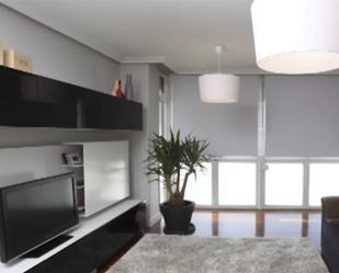 Sala d'estar de Pis en venda en La Roca del Vallès amb Aire condicionat i Balcó