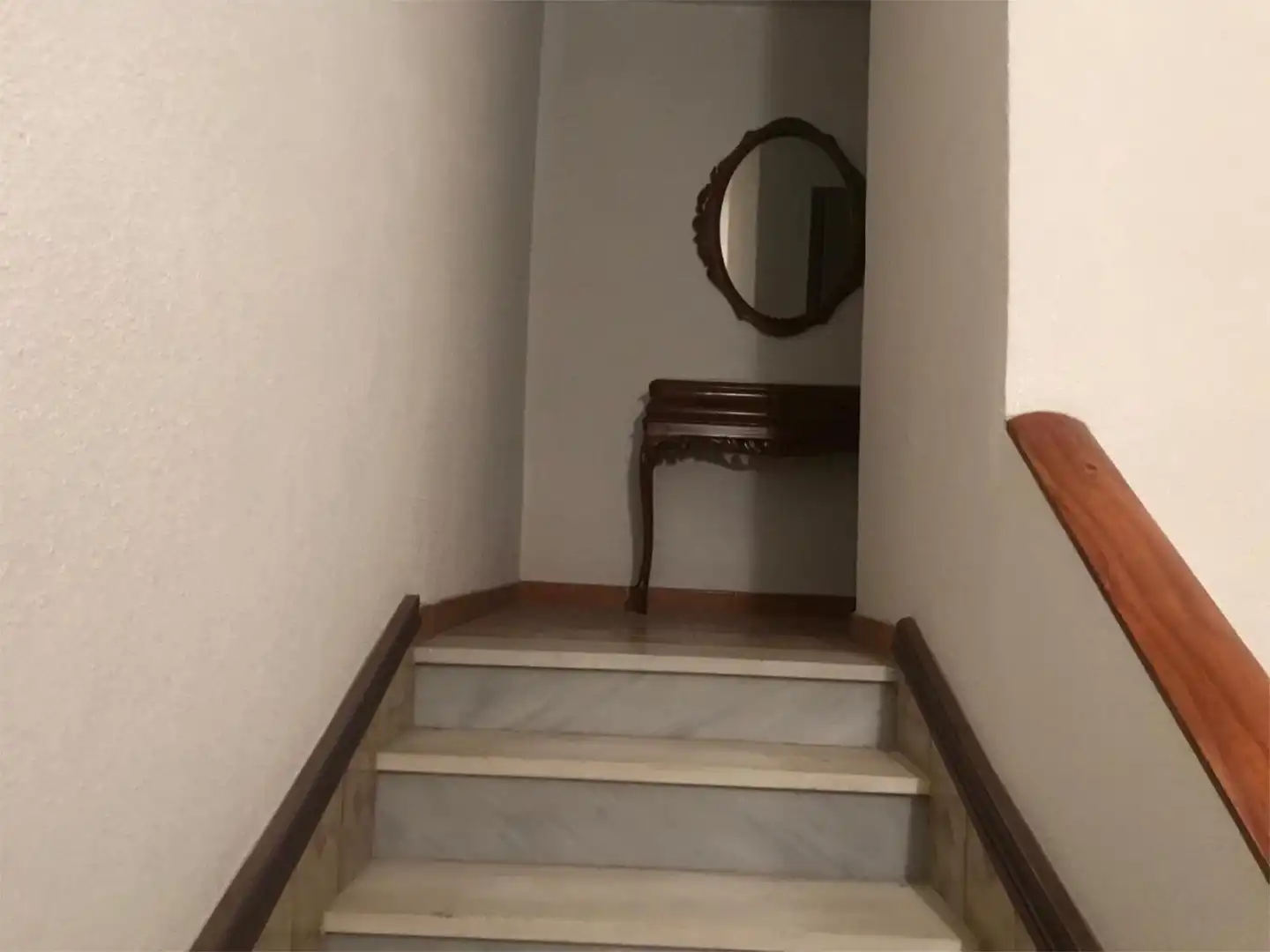 Casa adosada en venta en Crevillent con Terraza, Trastero y Amueblado