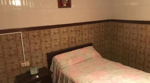 Foto 2 de Casa adosada en venda a Carrer Canal, 6, Crevillent, Alicante