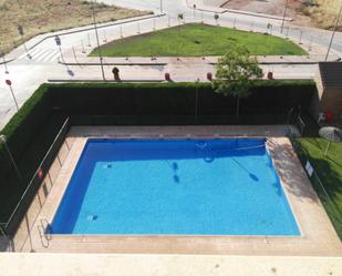Swimming pool of Flat for sale in Alcázar de San Juan  with Heating, Private garden and Storage room