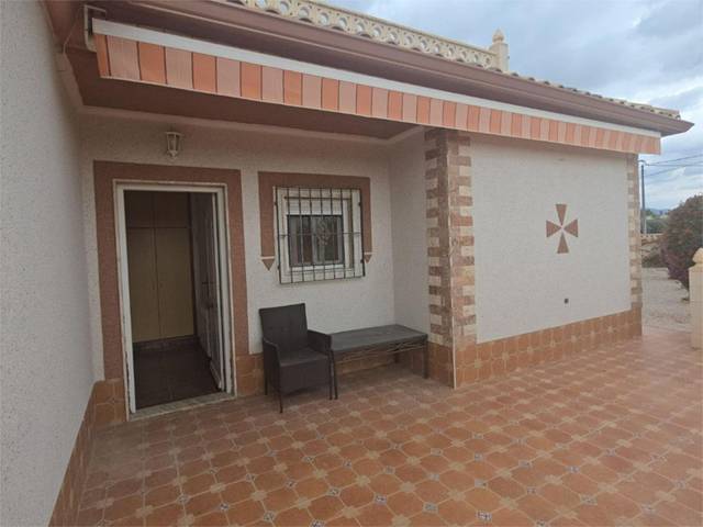 Casa-chalet en Alquiler en Canta Cuervos, 430 en Fortuna