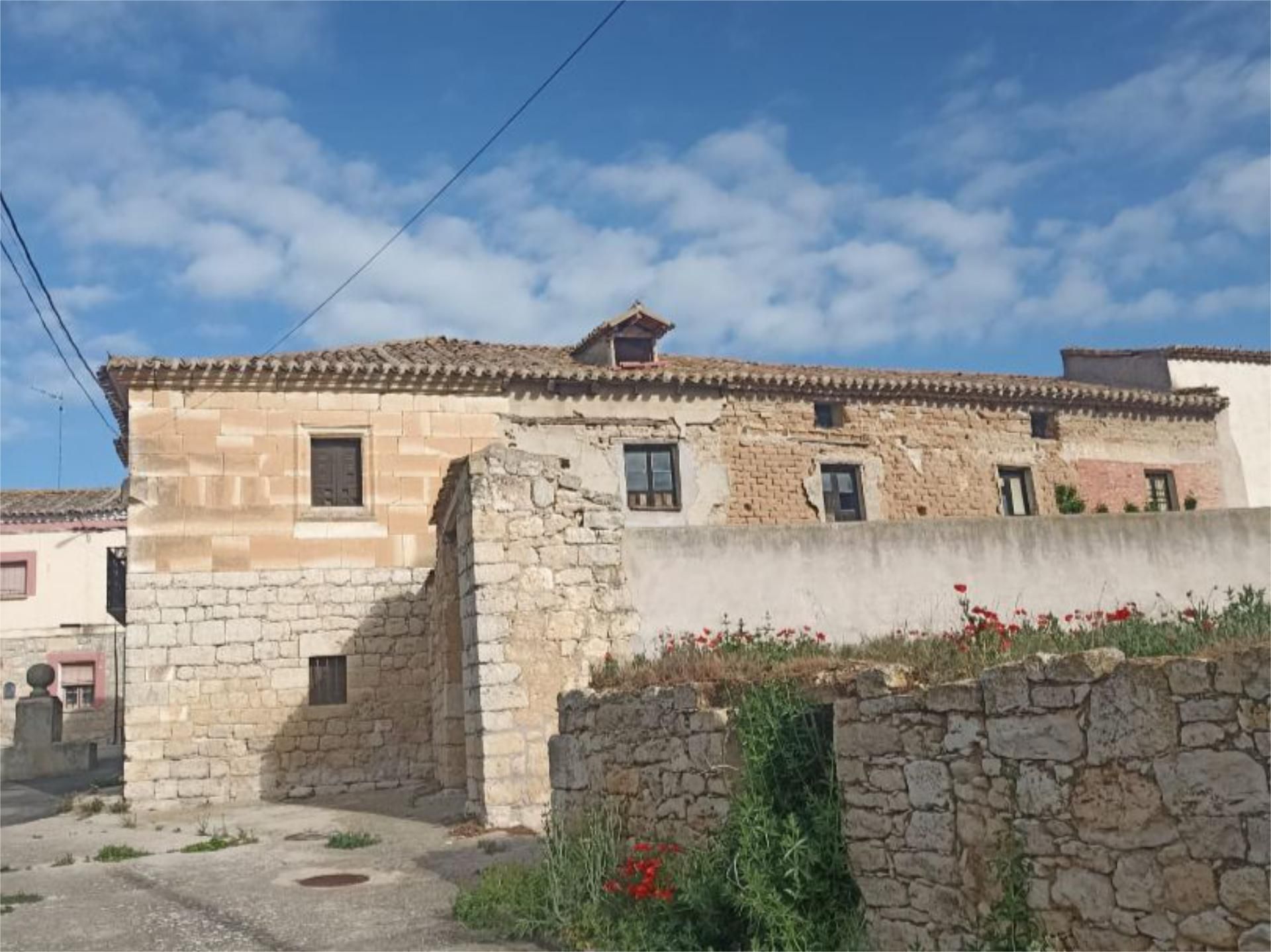 Exterior view of House or chalet for sale in Valles de Palenzuela