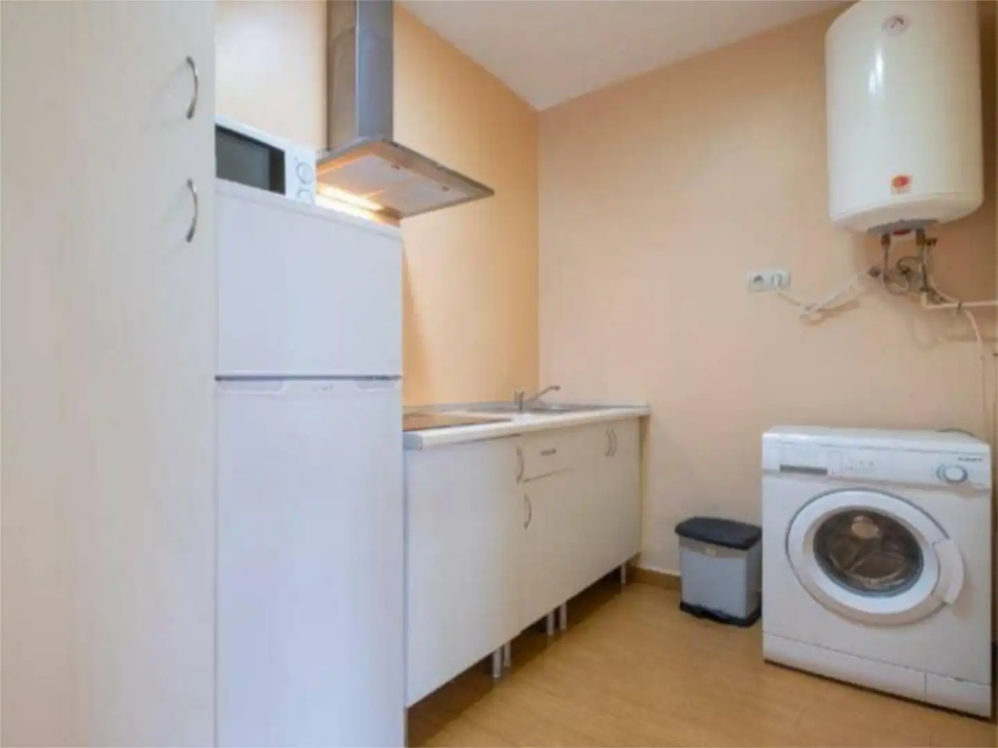 Wohnung zum Verkauf in Calle Parejos, 4, Centro Küche von Wohnung zum Verkauf in Mérida mit Klimaanlage, Heizung und Terrasse