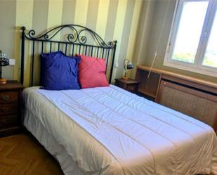 Flat to share in Calle de Caramuel, 71, Los Cármenes