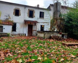 Vista exterior de Finca rústica per a compartir en Vallgorguina amb Calefacció, Jardí privat i Traster