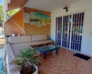 Casa adosada de lloguer en Punta Umbría amb Aire condicionat, Calefacció i Jardí privat