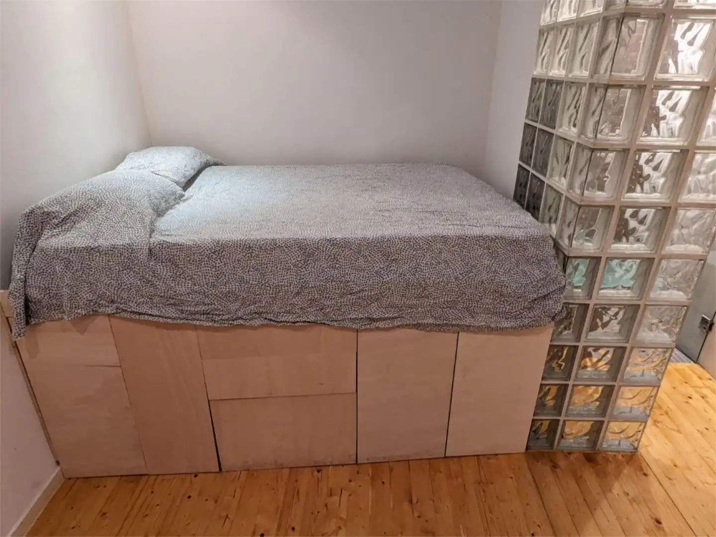 Habitació a Carrer de la Blanqueria, 11, Sant Pere, Sta. Caterina i la Ribera Dormitori de Apartament per a compartir en Barcelona amb Aire condicionat, Calefacció i Moblat