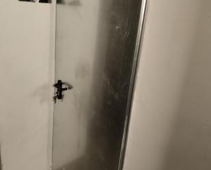 Box room to rent in  Madrid Capital