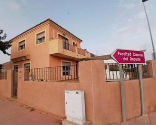 Single-family semi-detached to rent in Santiago de la Ribera