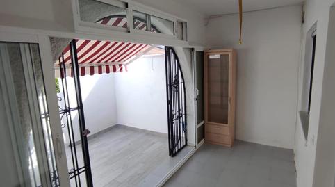 Foto 3 de Casa adosada en venda a Calle Zarauz, 261, Zona Carrefour - Urbanizaciones, Alicante