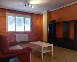 Flat to rent in Calle del Coronel Algarra, 4, Reyes Católicos - Paseo San Antonio