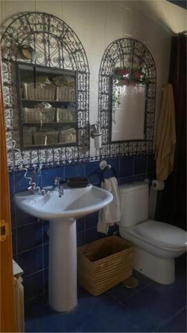 Bathroom of Single-family semi-detached for sale in Chapinería  with Heating, Private garden and Terrace