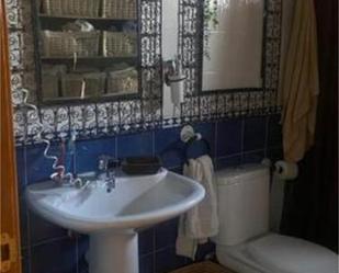 Bathroom of Single-family semi-detached for sale in Chapinería  with Heating, Private garden and Terrace