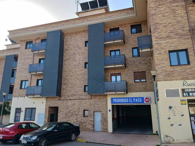 Piso en Venta en Calle Albarracín, 6 en Andorra (Teruel)