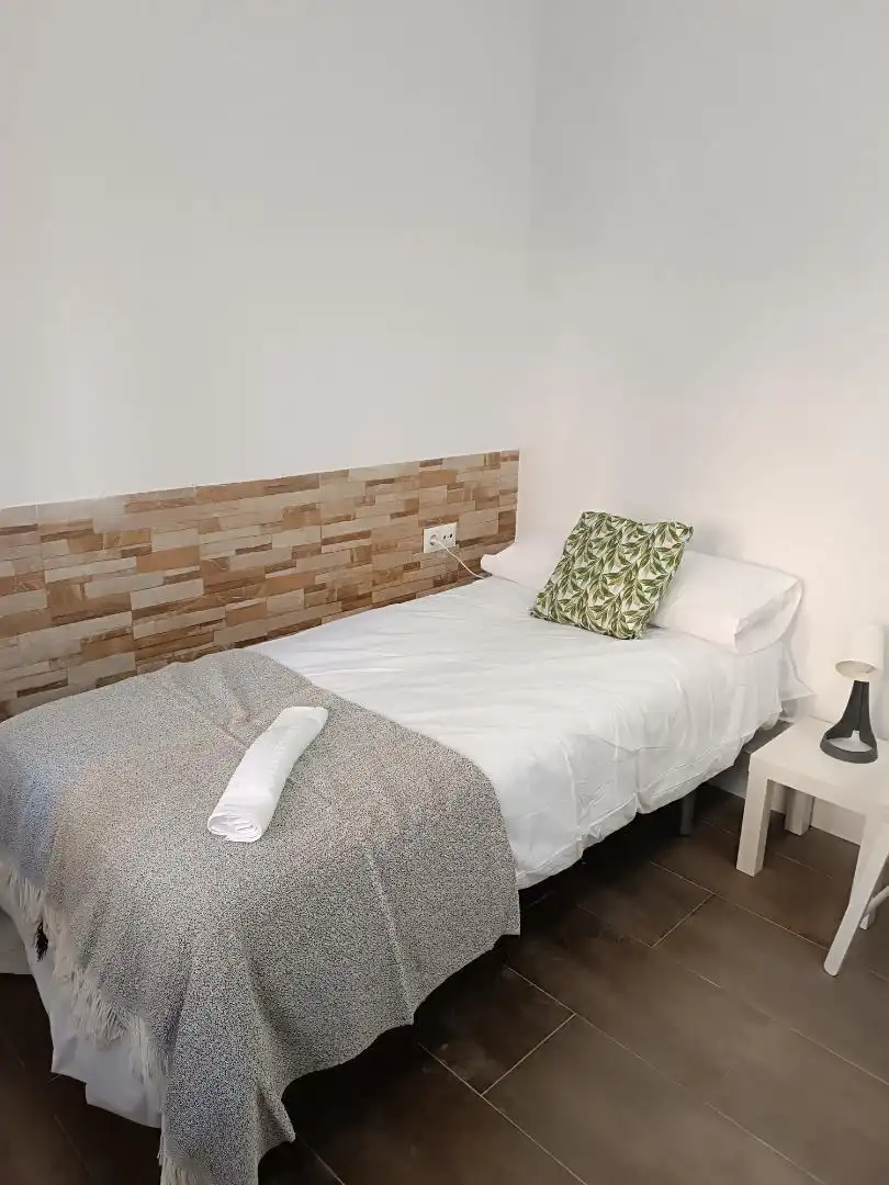 Habitació a Calle San Juan Bosco, 104, Mangas Verdes - Las Flores - Parque del Sur
