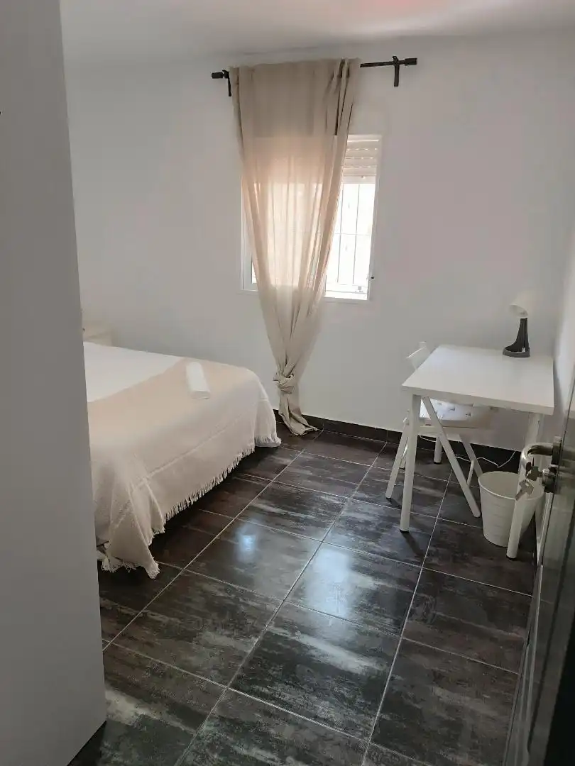 Habitació a Calle San Juan Bosco, 104, Mangas Verdes - Las Flores - Parque del Sur