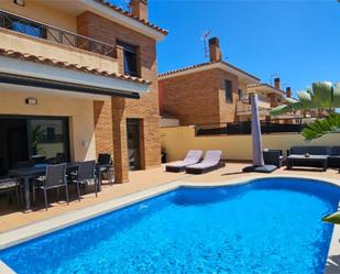 Swimming pool of Flat for sale in Empuriabrava  with Terrace and Swimming Pool