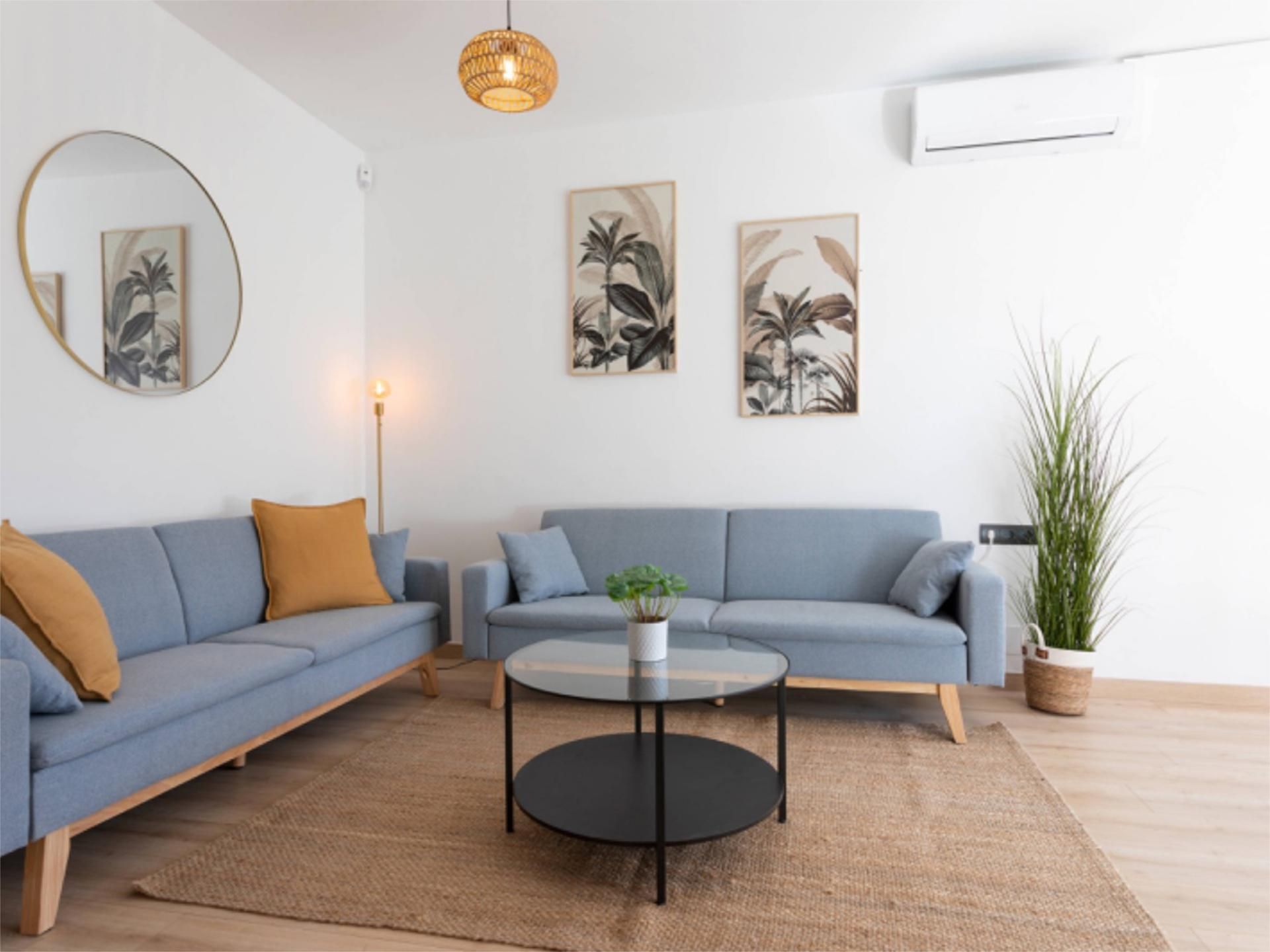 Sala d'estar de Pis en venda en  Barcelona Capital amb Aire condicionat i Balcó