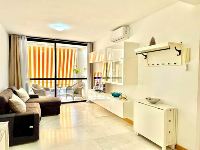 Apartamento en Alquiler en Calle las Artes, 14 en La Caleta