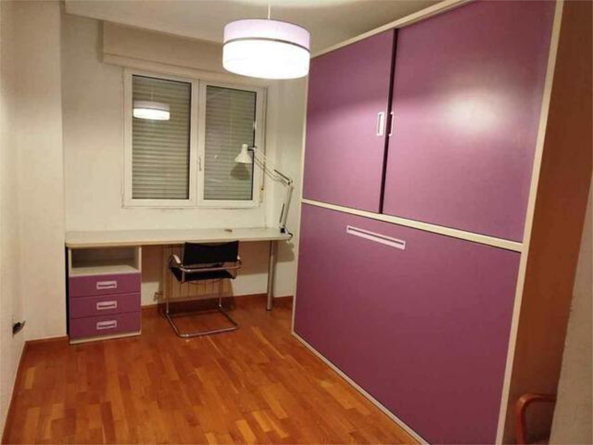 Dormitori de Àtic per a compartir en  Albacete Capital amb Calefacció, Terrassa i Moblat