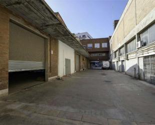 Vista exterior de Nau industrial de lloguer en Sant Adrià de Besòs