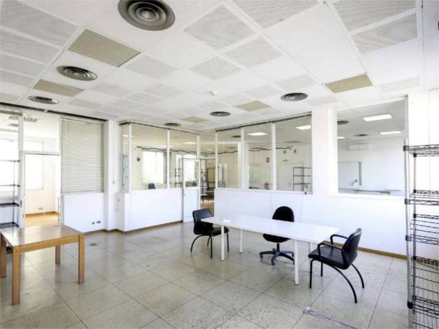 Oficina en Alquiler en Camí de la Verneda, 35 en La Verneda