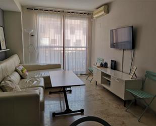 Living room of Flat to rent in  Granada Capital  with Air Conditioner, Heating and Private garden