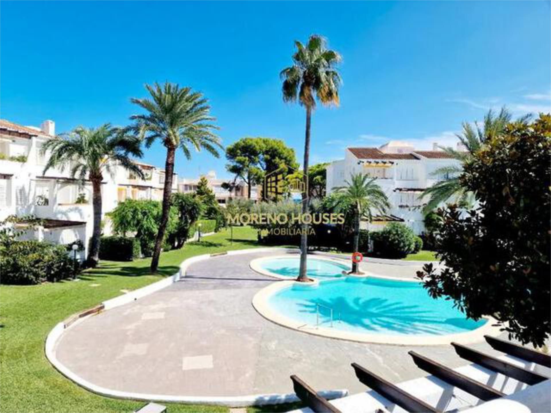 Vista exterior de Pis de lloguer en Jávea / Xàbia amb Calefacció, Jardí privat i Terrassa