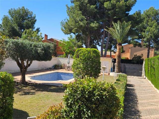 Piso en Alquiler en Carrer Falcó, 137 en San Antonio de Benagéber