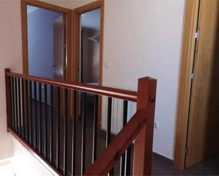 Single-family semi-detached to rent in Villarrobledo