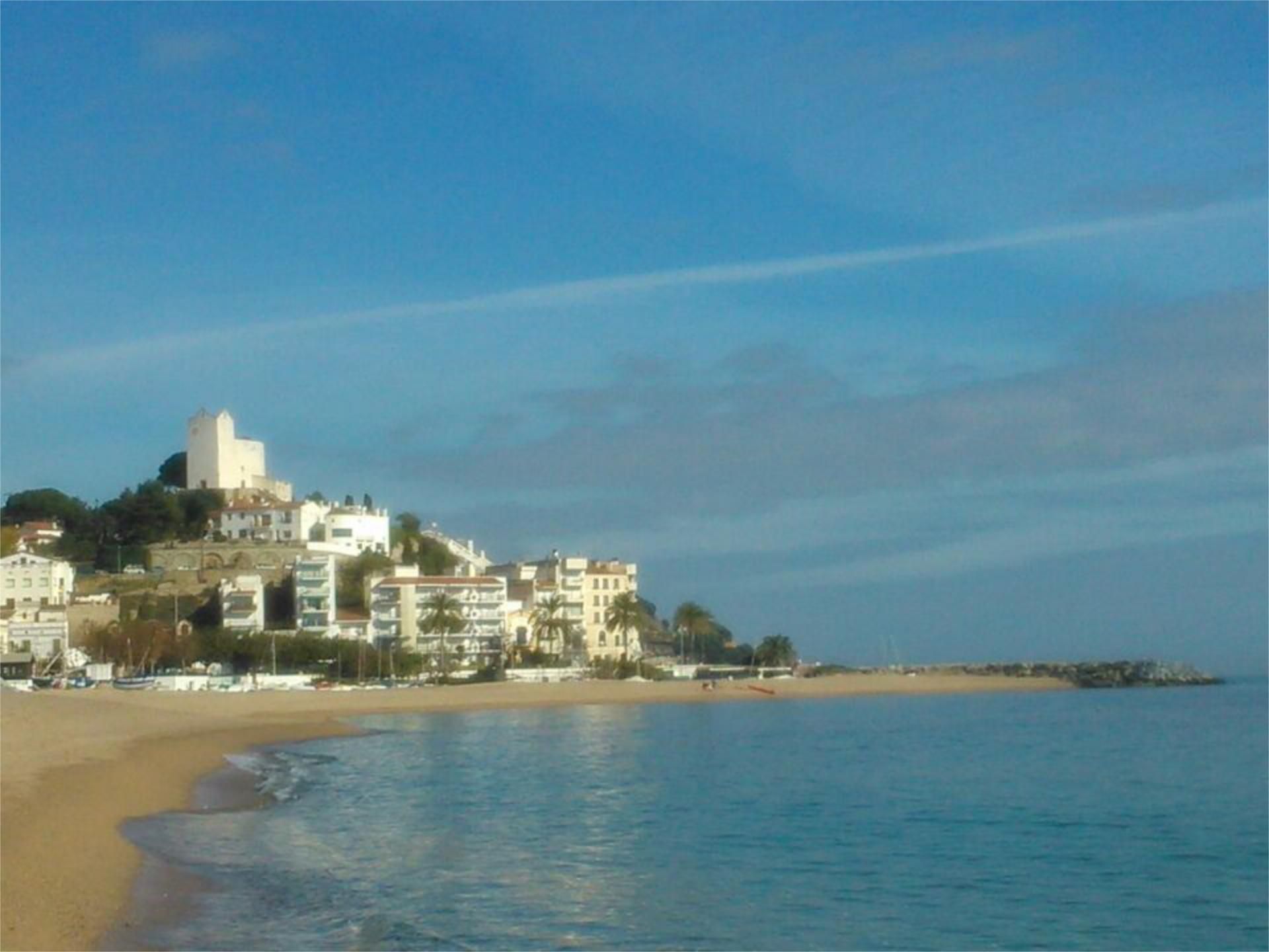 Exterior view of Flat to rent in Sant Pol de Mar  with Air Conditioner, Heating and Private garden
